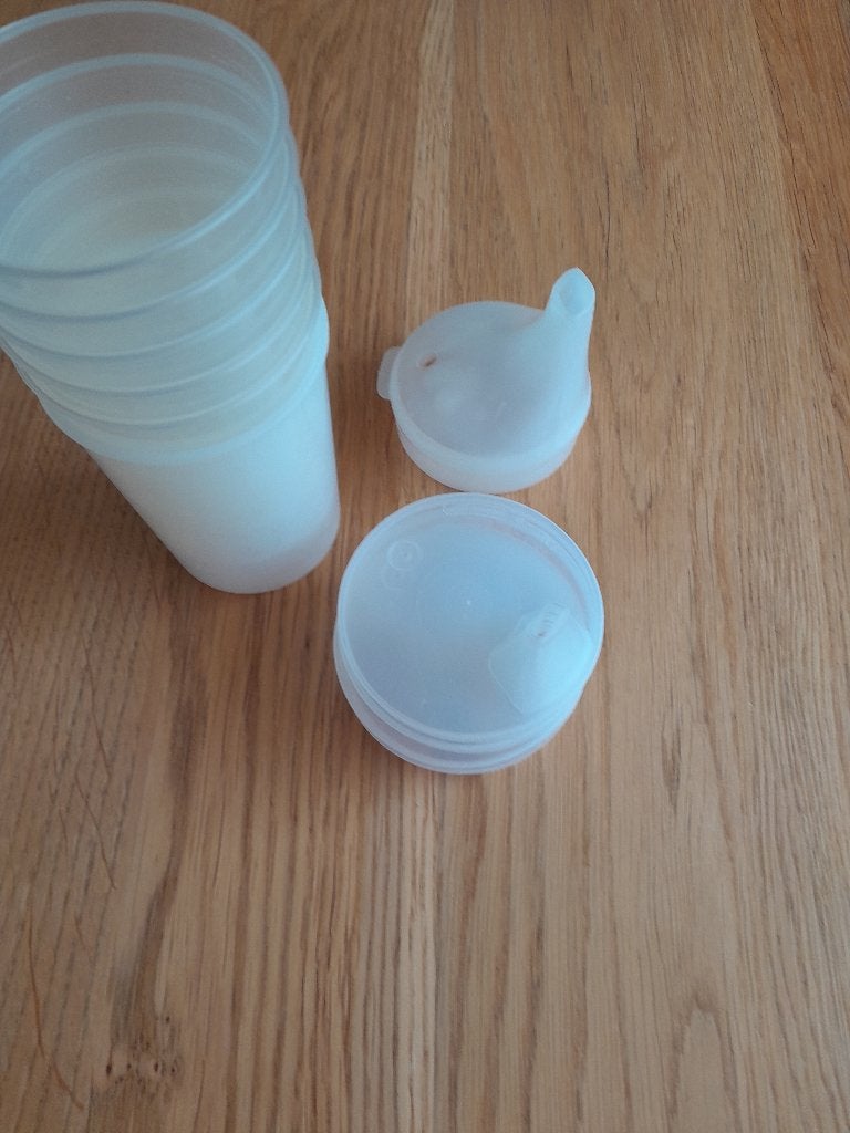 bekers , tuitbekers , drinktuitjes, Ophalen of Verzenden