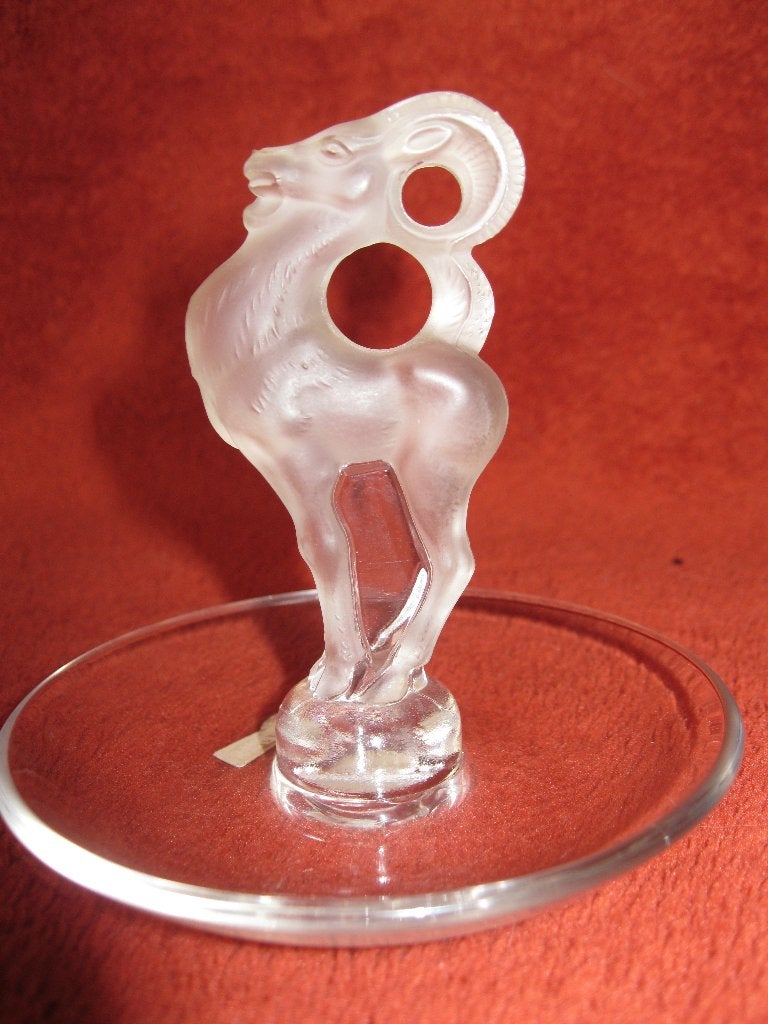 René Lalique steenbok juwelenschaal ram., Antiek en Kunst, Antiek | Glas en Kristal, Ophalen