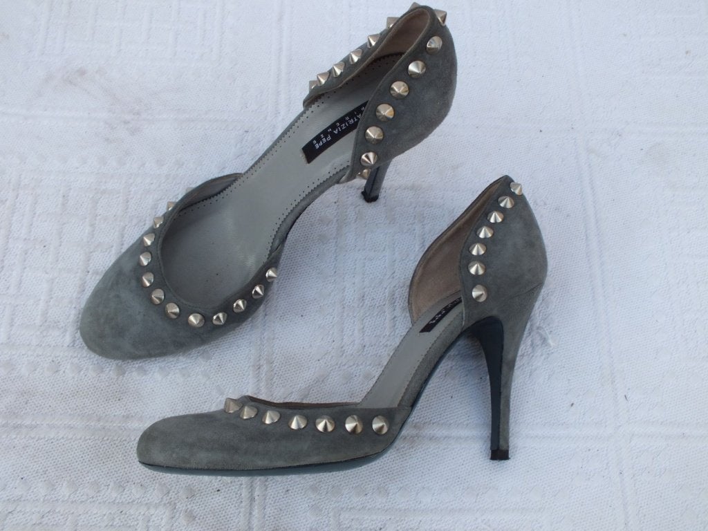 Gave blauwgrijze leren pumps met studs! Mt 39 Patrizia Pepe, Kleding | Dames, Schoenen, Pumps, ., Ophalen of Verzenden, Zo goed als nieuw