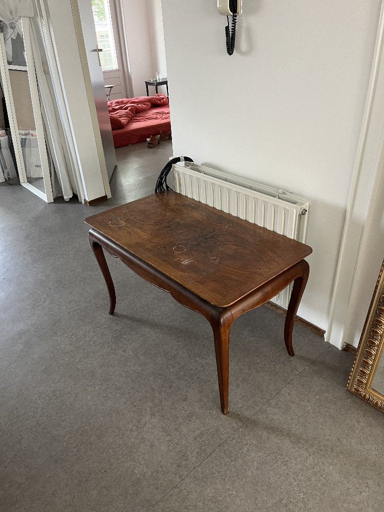 Antieke salontafel in Louis XV-stijl notenhout, Antiek en Kunst, Ophalen