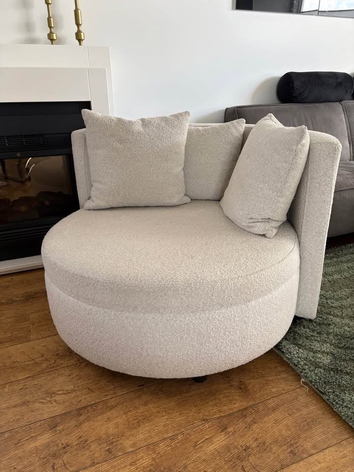 Loveseat met 3 kussens, Tweepersoons, 75 tot 100 cm, Zo goed als nieuw, Minder dan 150 cm