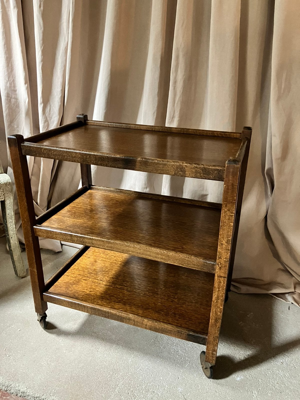 Vintage eiken serveertrolley / theetrolley op wielen, Huis en Inrichting, Ophalen, Gebruikt