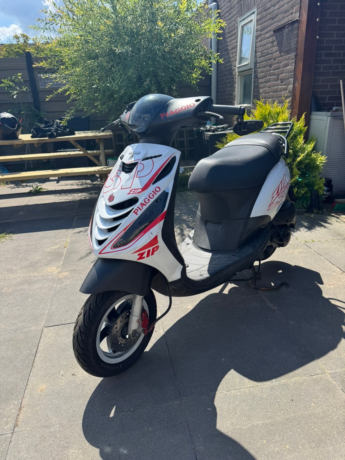 Piaggio zip 80cc, Ophalen, Zo goed als nieuw, Benzine, Zip