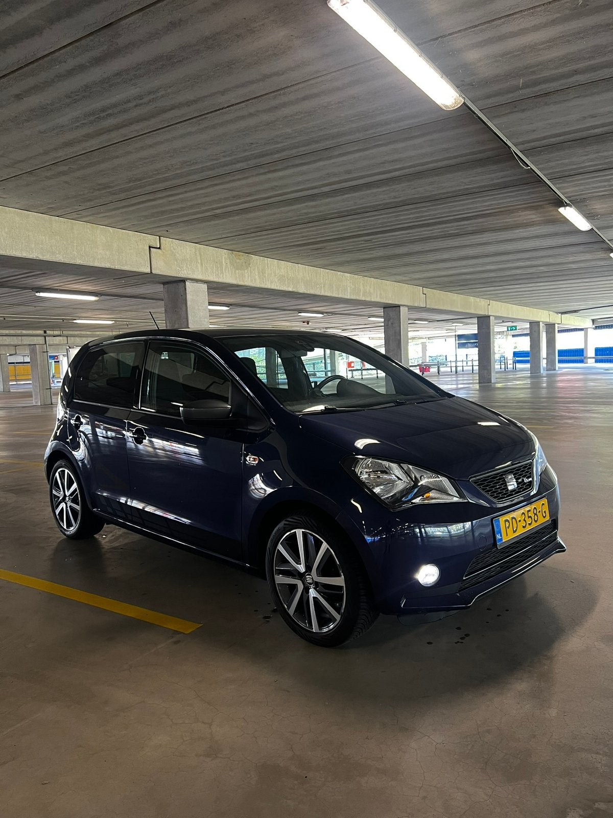 Seat Mii 1.0 FR 5D 2017 Blauw, Voorwielaandrijving, Stof, Mii, Origineel Nederlands