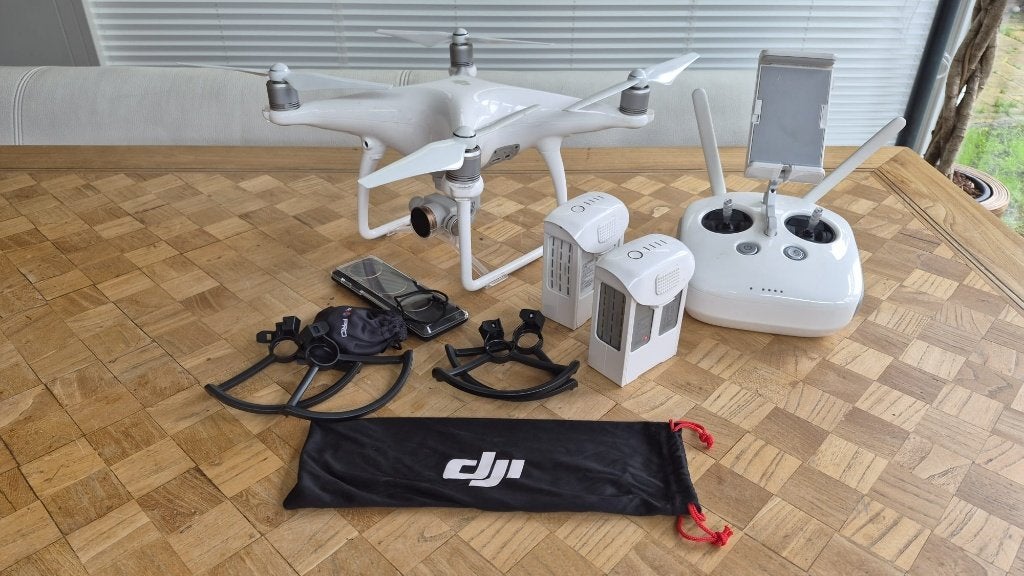 DJI Phantom 4,  4K – complete set met veel extra’s, Gebruikt, Cameradrone, 100 tot 1000 meter, Ophalen of Verzenden