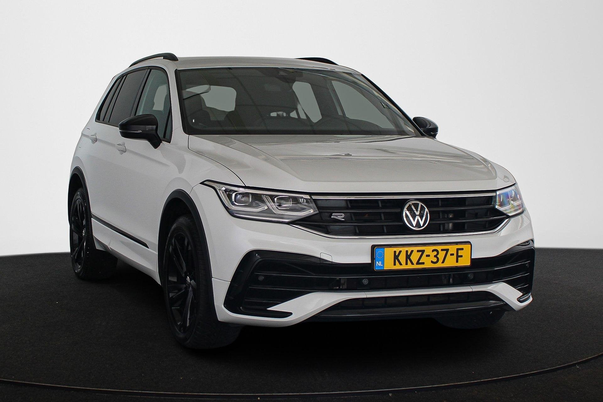 Volkswagen Tiguan 1.4 TSI eHybrid R-Line Business+ Head-Up S, Auto's, Stof, Wit, Hybride Elektrisch/Benzine, 10 kWh