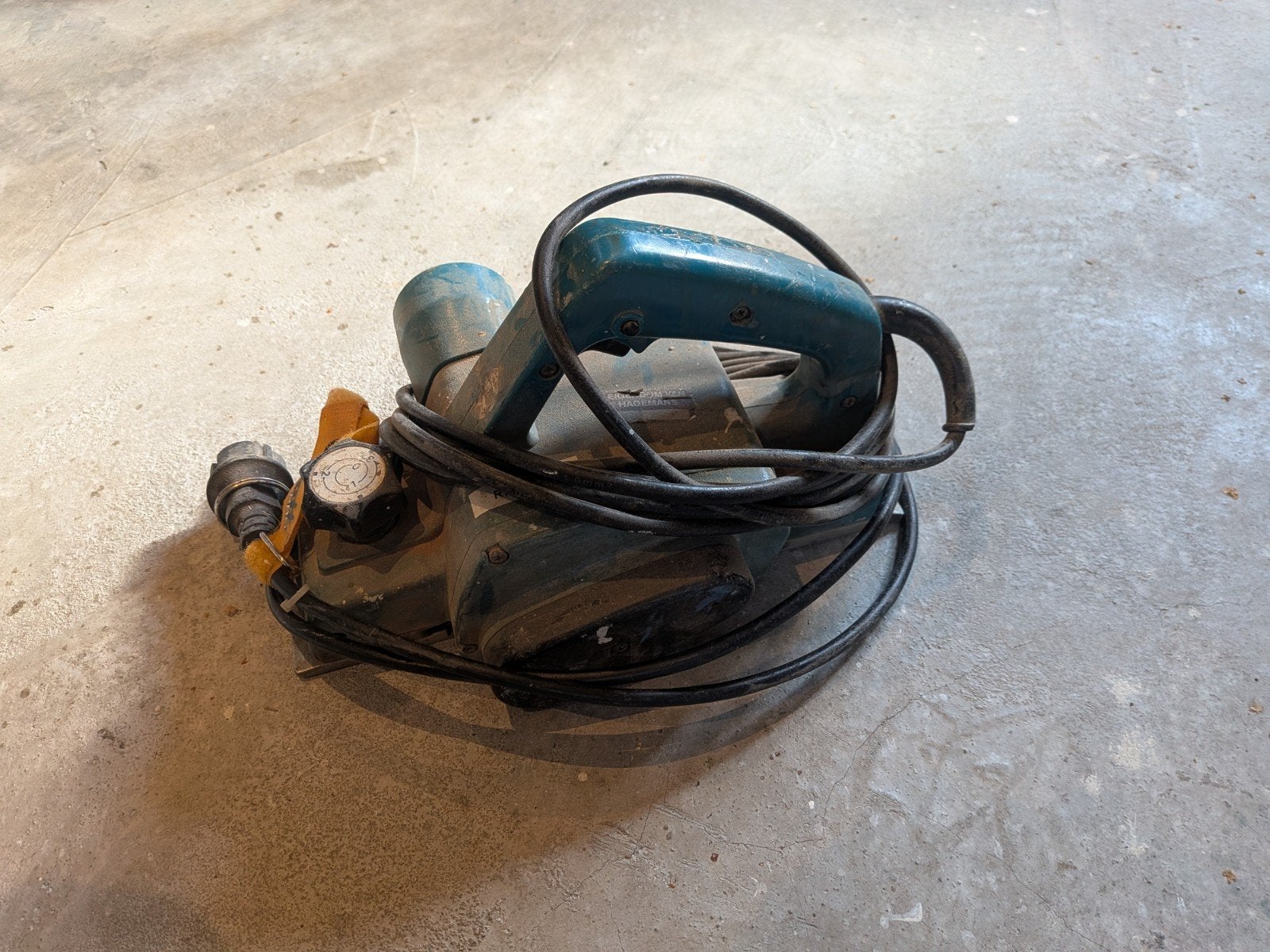 Makita electrische schaaf, Doe-het-zelf en Verbouw, Ophalen, Gebruikt, Elektrisch