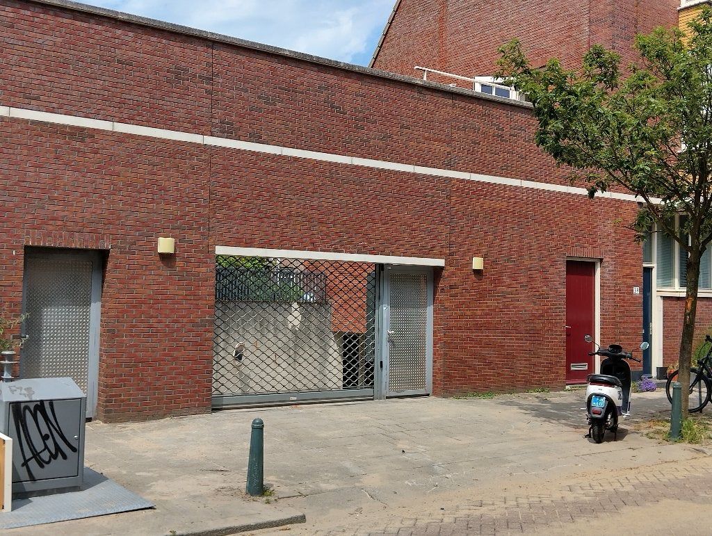 Te koop: parkeerplaats Rotterdam Noord (Liskwartier), Rotterdam