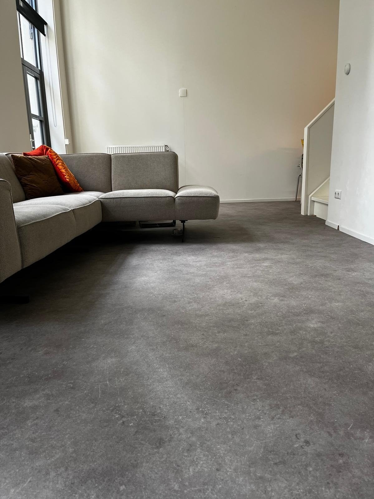 vloerzeil betonlook, Huis en Inrichting, Ophalen of Verzenden, Zo goed als nieuw, 50 tot 75 m², Vinyl