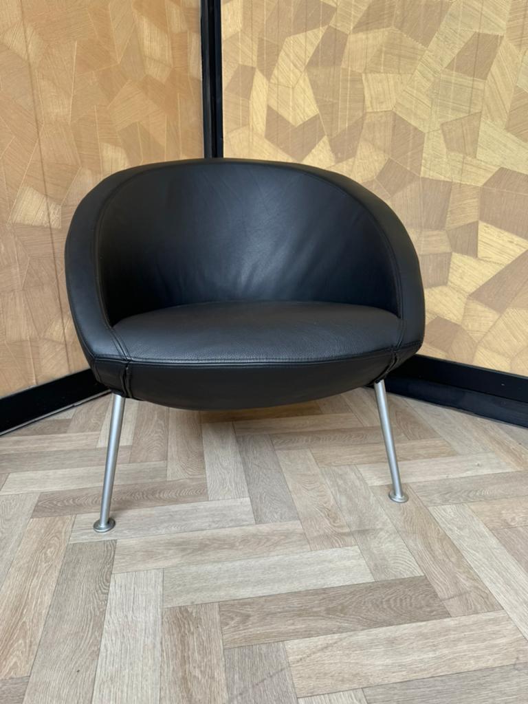 Artifort Hanna, Huis en Inrichting, Fauteuils, Minder dan 75 cm, Leer, Ophalen of Verzenden, Zo goed als nieuw
