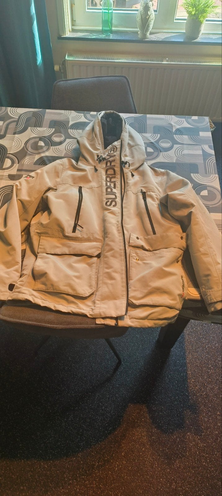 Superdry Winterjas - Beige - Maat 2XL, Beige, Overige maten, Ophalen of Verzenden, Zo goed als nieuw