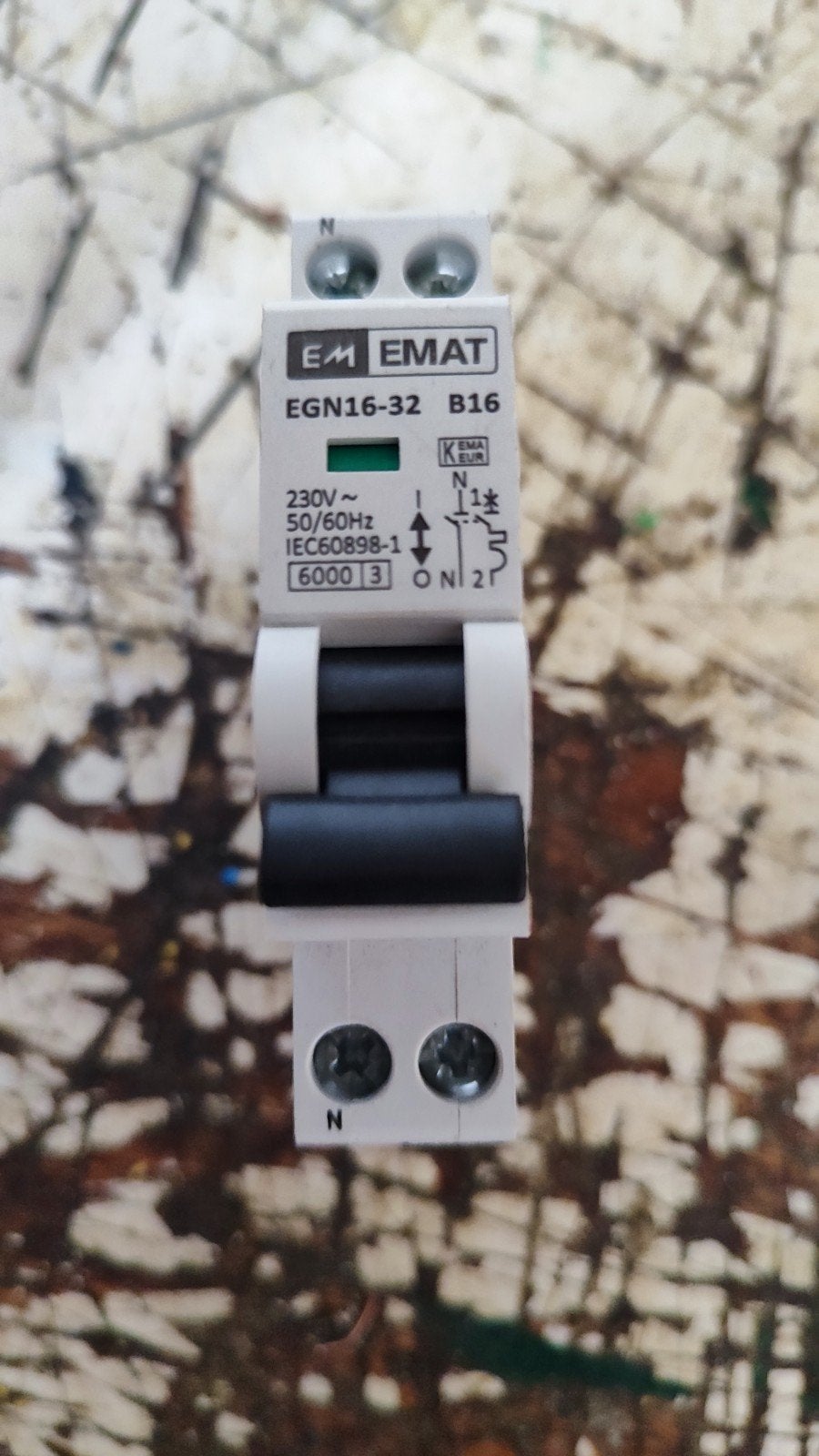 EMAT aardlektautomaat 230V, Ophalen of Verzenden, Nieuw, Emat, Installatieautomaat