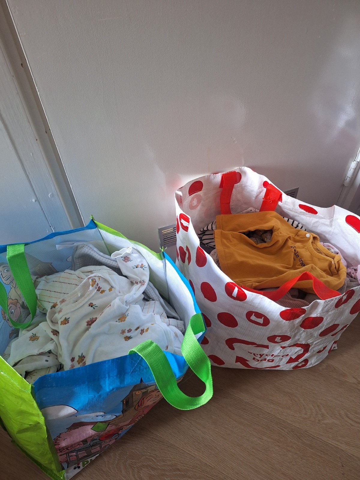 Grote partij babykleding maten 50, 56, 62 Zo goed als nieuw, Kinderen en Baby's, Babykleding | Baby-kledingpakketten, Ophalen of Verzenden