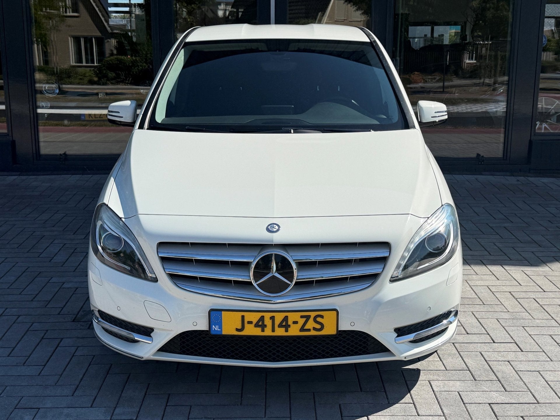 Mercedes-Benz B-klasse 180 Ambition Bi Xenon Navi Pdc 18inch, Voorwielaandrijving, Stof, Gebruikt, 1295 kg