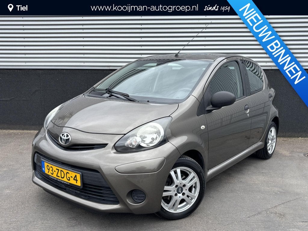 Toyota Aygo 1.0 VVT-i Comfort Airco / LM velgen / Keurige zu, Voorwielaandrijving, Euro 5, Stof, Gebruikt