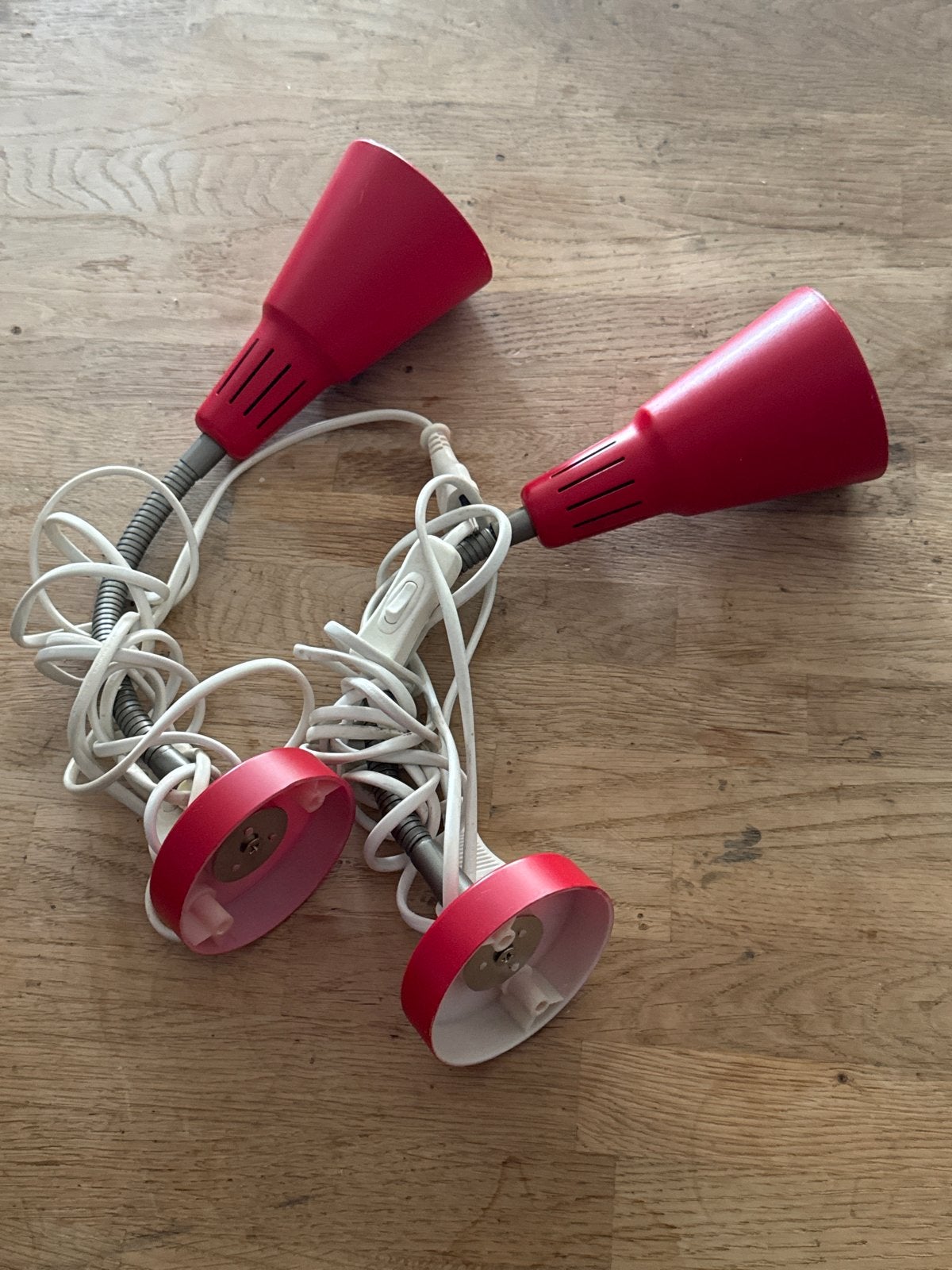 Kvart ikea rode wandlamp bedlampjes. Set van 2, Metaal, Gebruikt, Ophalen of Verzenden, Rood