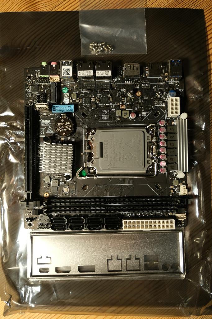 CWWK Q670 Gen 5 NAS board, Ophalen of Verzenden, Zo goed als nieuw
