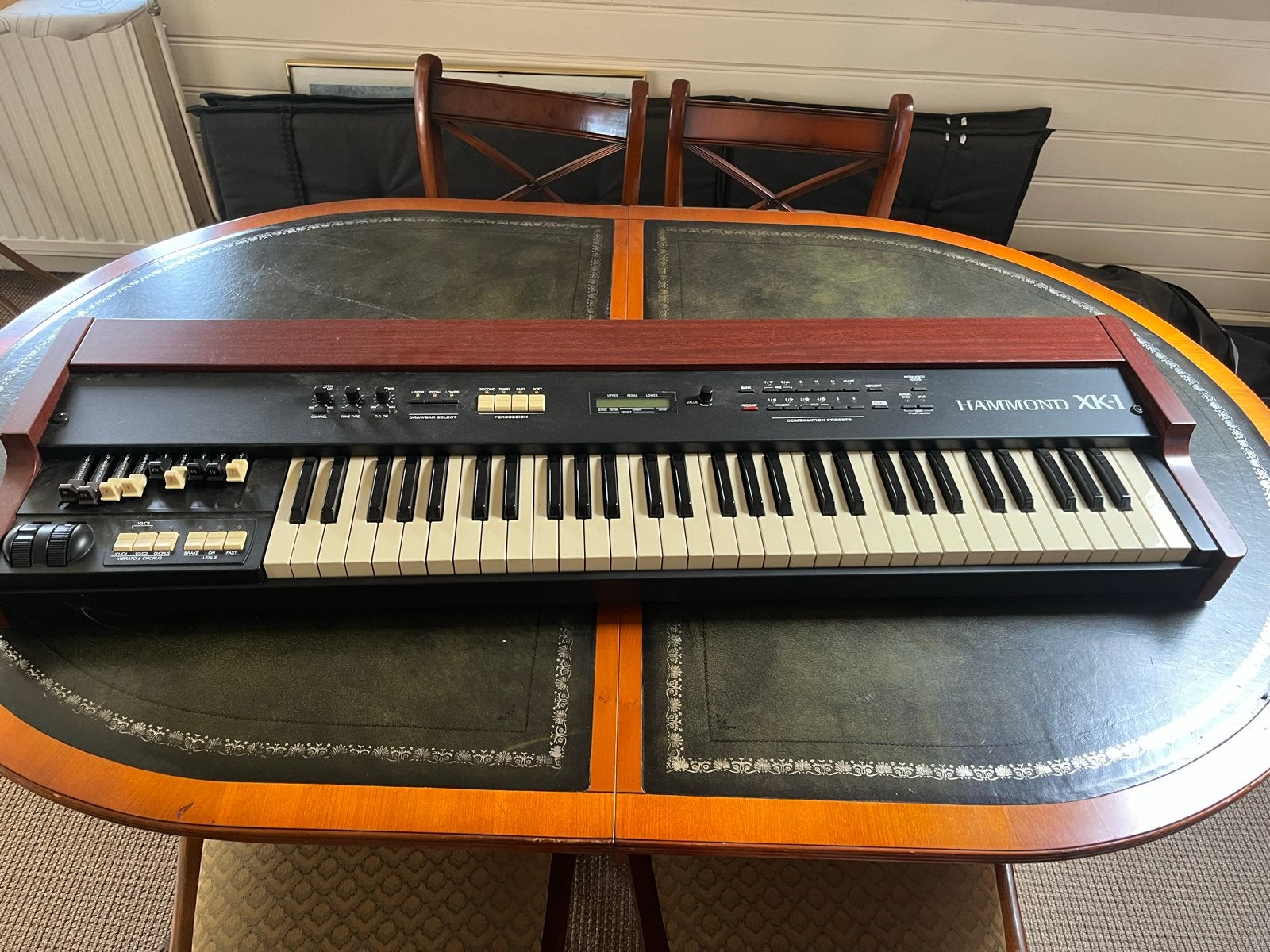 Foto 2 van Hammond XK-1 Drawbar Orgel