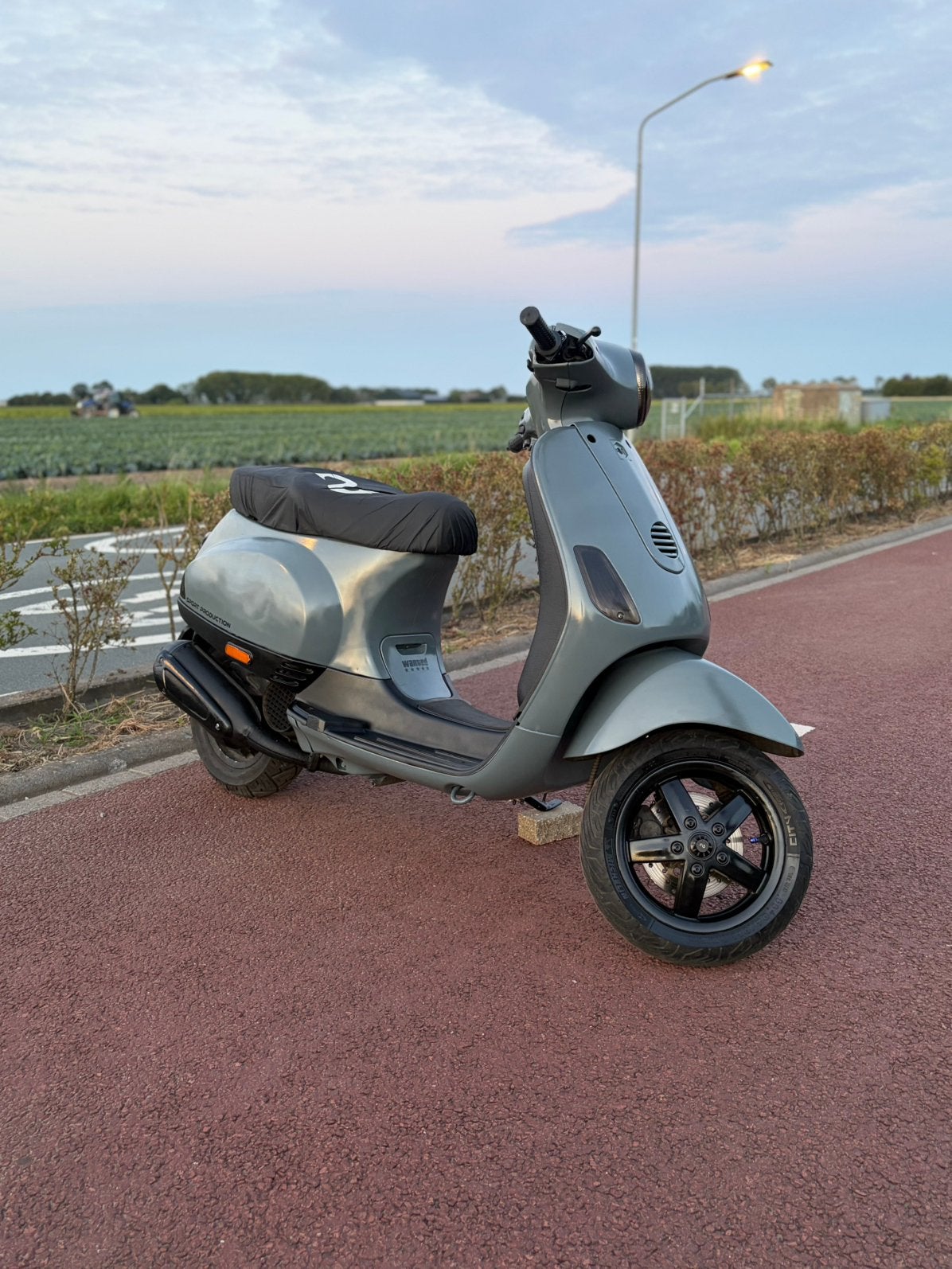 Verse vespa lx 125 stage 1 snor, Ophalen, Tweetakt, 125 cc, Zo goed als nieuw