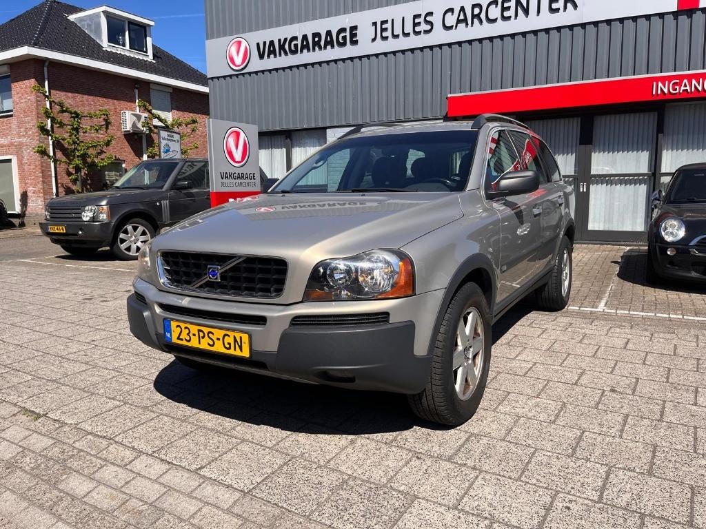 Volvo XC90 2.5 T Geartronic 2004 Beige 7 zitplaatsen, Auto's, Volvo, Zwart, 7 stoelen, Vierwielaandrijving, Sound system