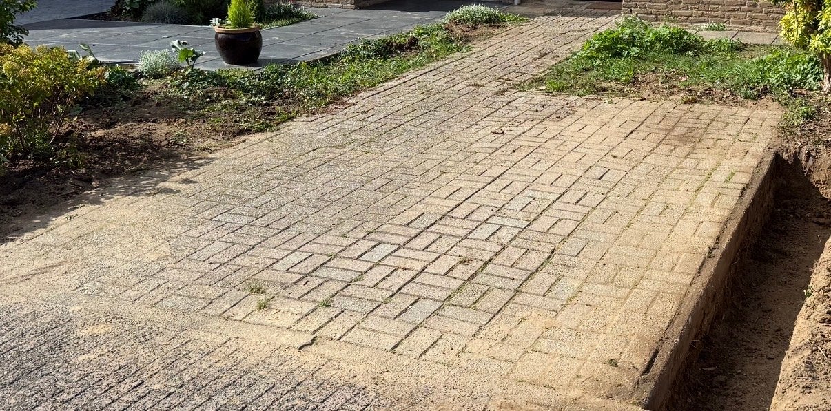 Gebruikte betonnen klinkers voor oprit of terras, Ophalen, Gebruikt, Klinkers, 10 m² of meer