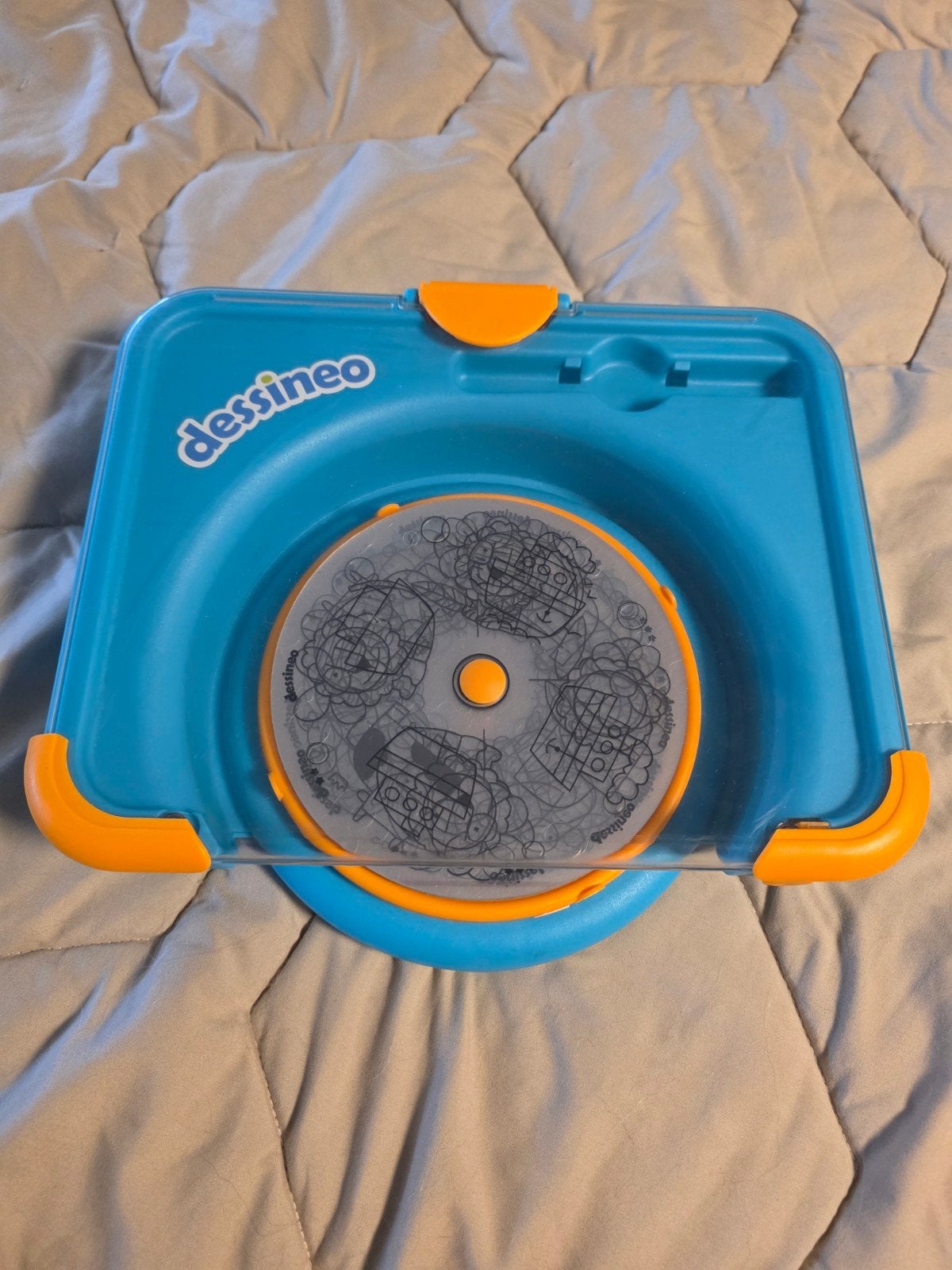 Dessineo Tekenmachine - Leer Tekenen Speelgoed, Kinderen en Baby's, Speelgoed | Educatief en Creatief, Zo goed als nieuw, Knutselen