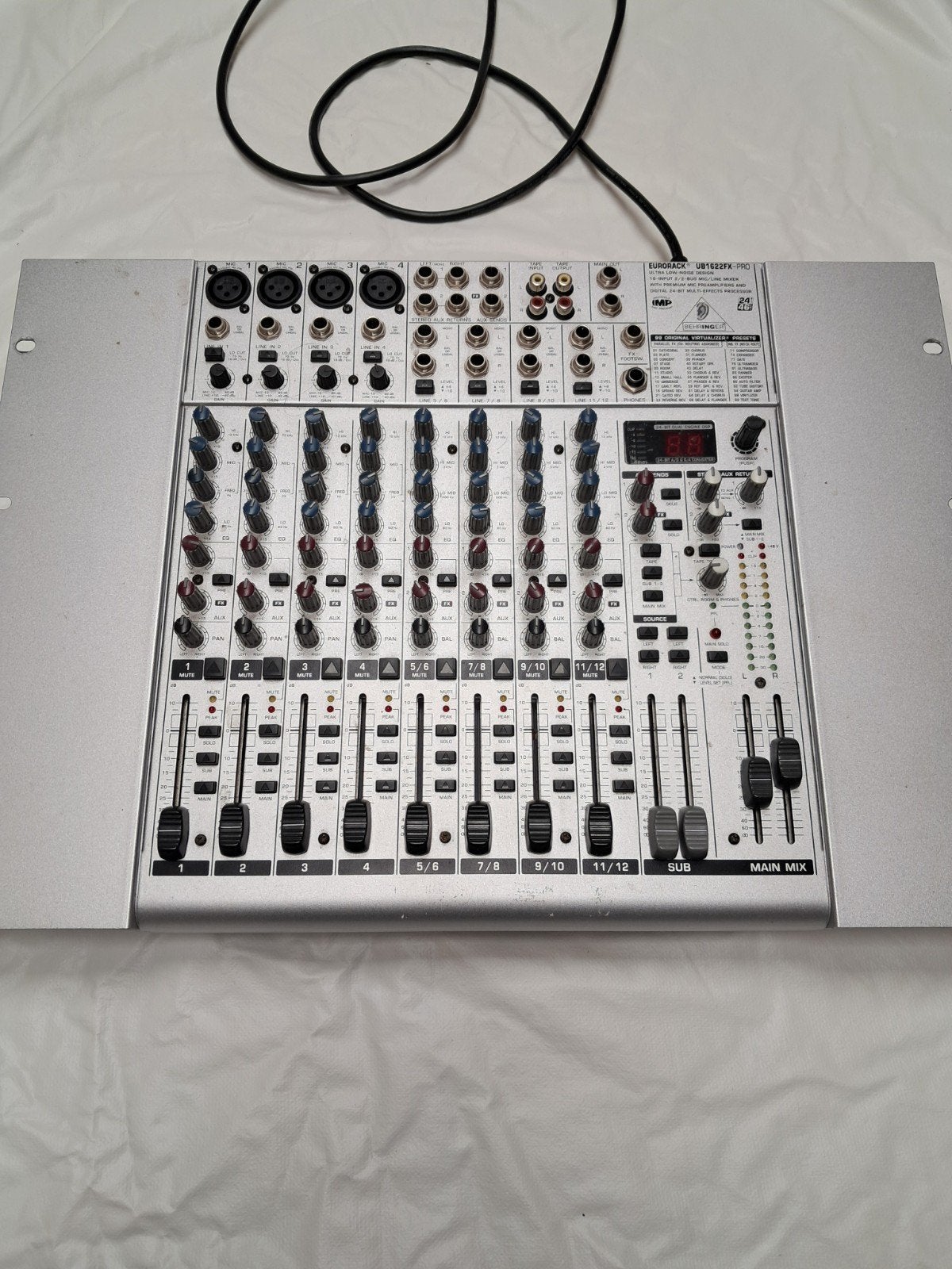 Behringer Eurorack UB1622FX-PRO Mengpaneel, Ophalen of Verzenden, Gebruikt, 10 tot 20 kanalen, Microfooningang