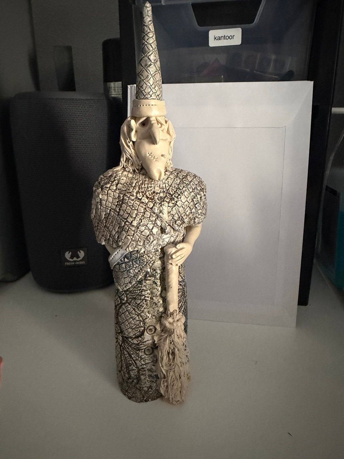 Dit beeldje is een handgemaakt keramisch kunstwerk, Ophalen of Verzenden, Zo goed als nieuw, Dier