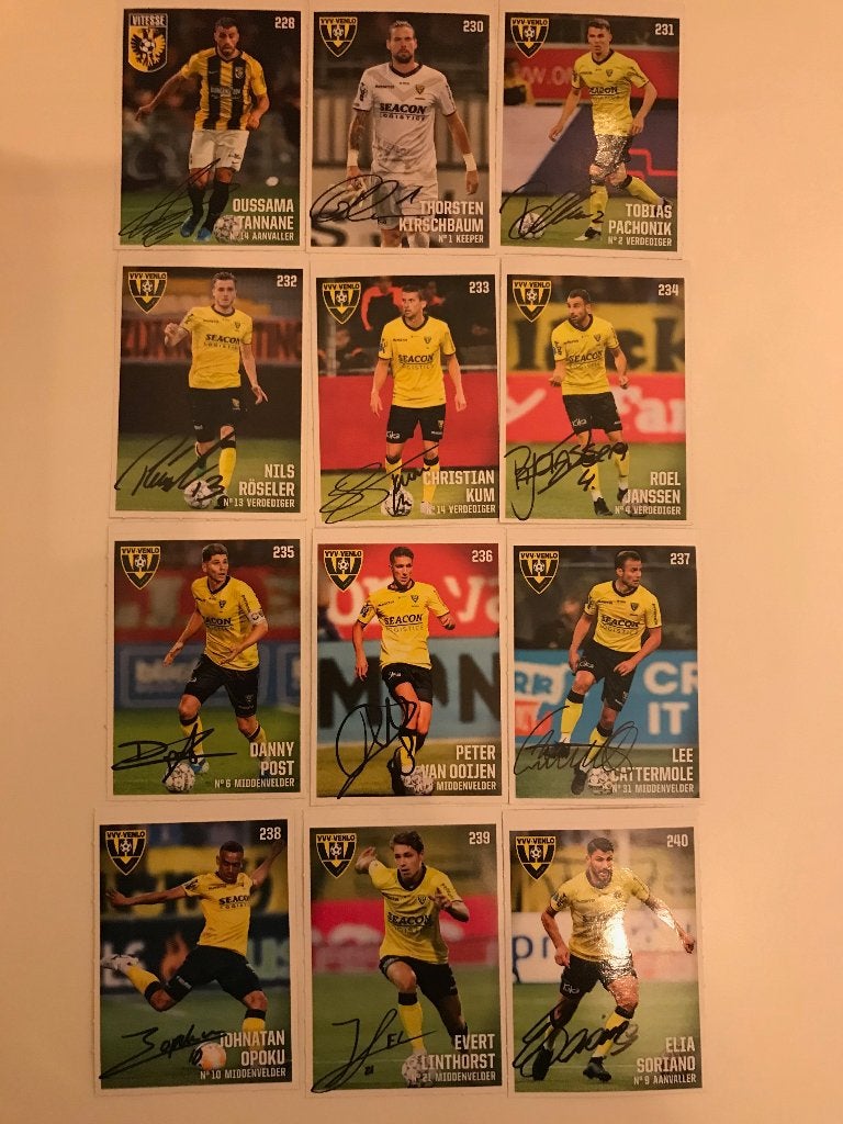 VVV Venlo Voetbalplaatjes - Gesigneerd, Ophalen of Verzenden, Zo goed als nieuw, Meerdere plaatjes
