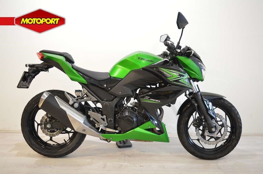 Kawasaki Z 300 ABS (bj 2015), Bedrijf, Info@kawasaki.nl, Jacobus Spijkerdreef 1-3
2132 PZ  Hoofddorp, NL, Kawasaki Motors Europe N.V.