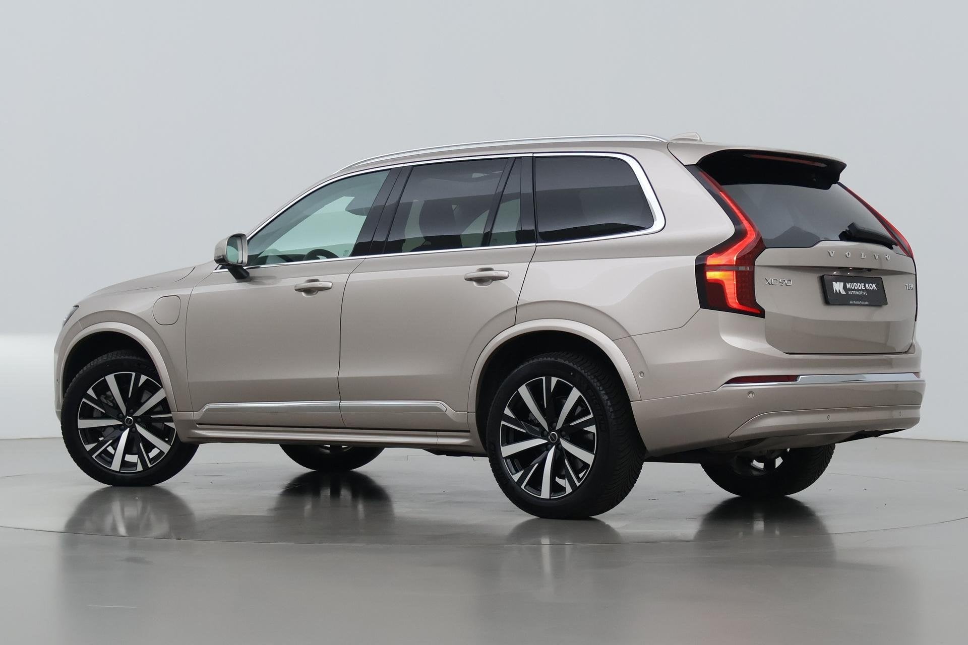 Volvo XC90 T8 Ultra Bright | ACC | Panoramadak | Bowers&Wilk, Startonderbreker, Gebruikt, Euro 6, 4 cilinders