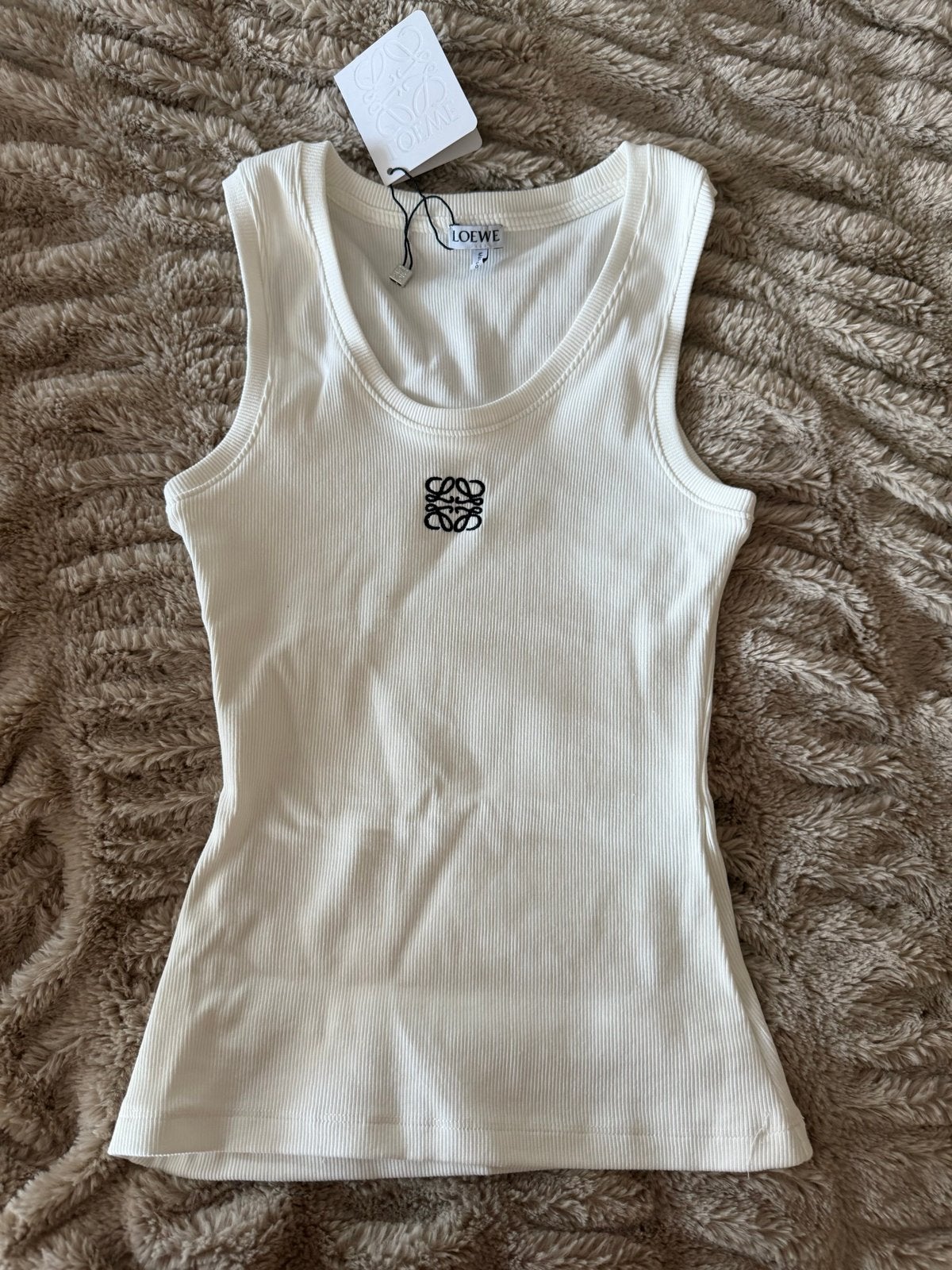 Loewe Anagram Tanktop - Nieuw met kaartjes, Kleding | Dames, Tops, Wit, Nieuw, Ophalen of Verzenden, Maat 36 (S)