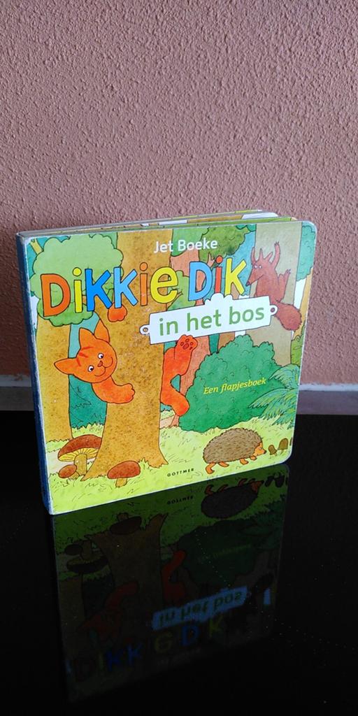 Dikkie Dik in het bos - Kartonnen flapjesboek, Boeken, Gelezen, Jet Boeke, Ophalen of Verzenden, Uitklap-, Voel- of Ontdekboek