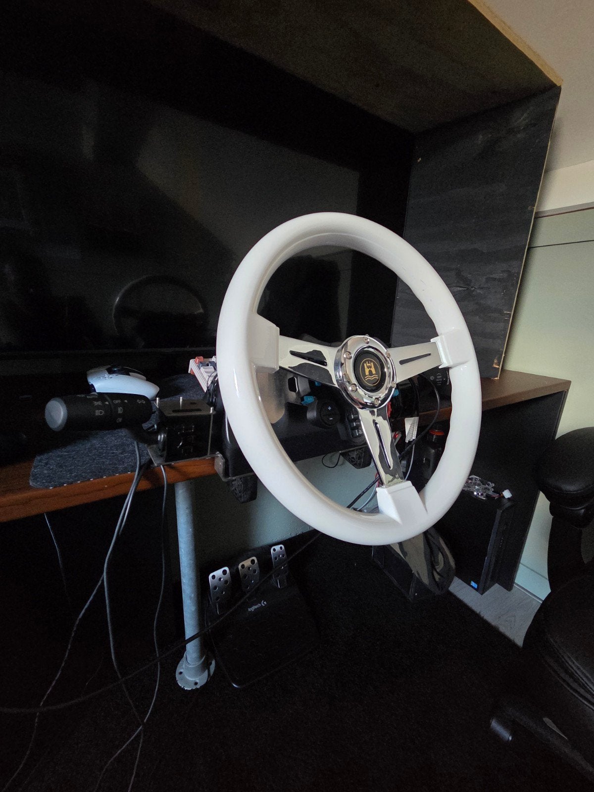 Unieke logitech g29 met knipperlichten schakelaars, Computers en Software, Ophalen of Verzenden, Zo goed als nieuw