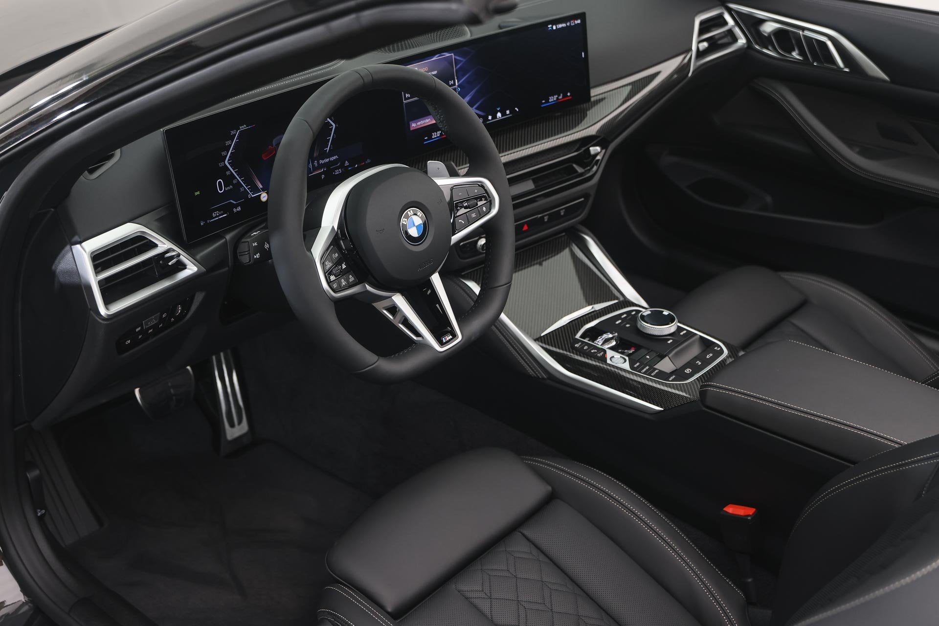 BMW 4 Serie Cabrio 420i M Sport Automaat / Trekhaak / Air Co, Auto's, BMW, Automaat, Zwart, Cabriolet, 4 stoelen