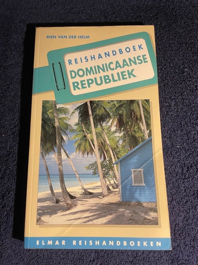 Boek: Dominicaanse Republiek – Rien van der Helm., Ophalen of Verzenden, Reisgids of -boek, Noord-Amerika, Rien van der Helm.