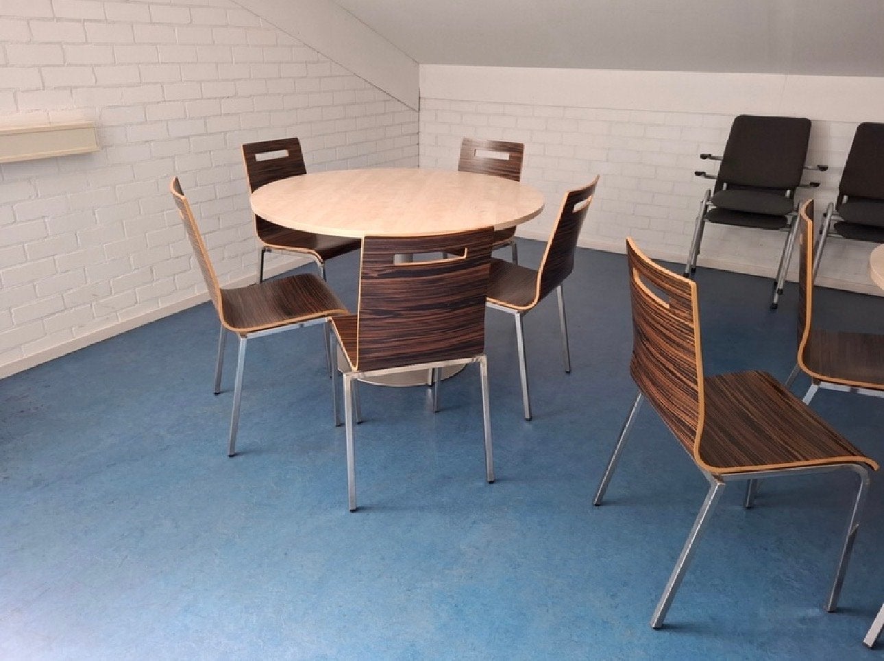 Kantine tafels en stoelen, Ophalen, Gebruikt, Overige kleuren, Vijf, Zes of meer stoelen