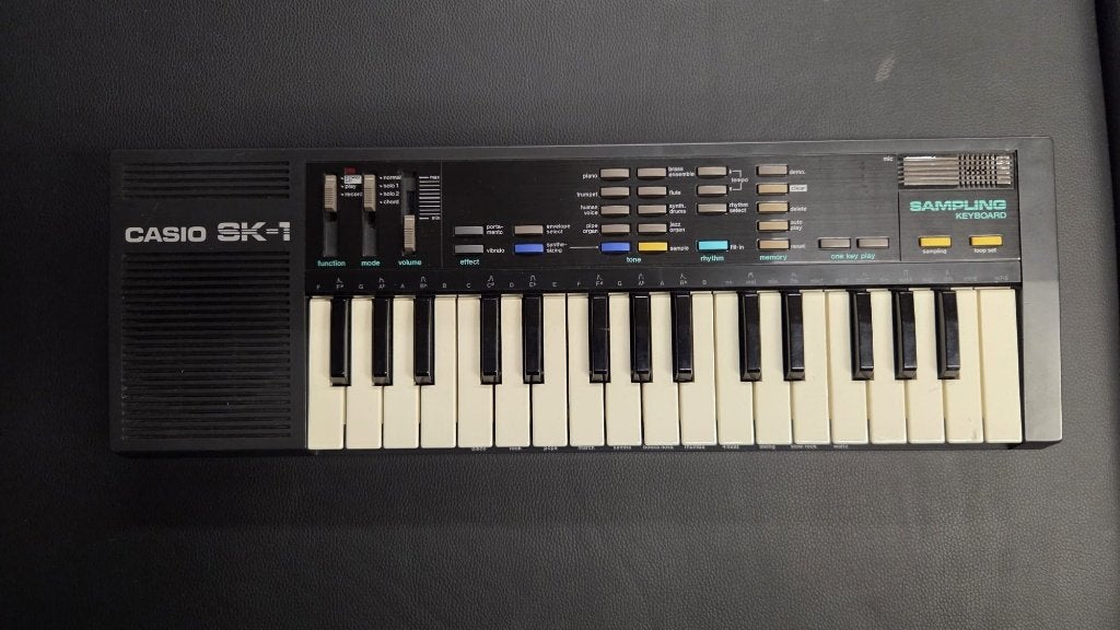 Casio SK-1 (Sampling Keyboard), Muziek en Instrumenten, Keyboards, Ophalen of Verzenden, Gebruikt, Overige aantallen, Casio