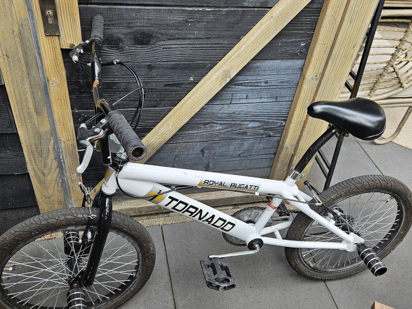 Royal Bugatti Tornado BMX - Wit met Zwart, Ophalen, Gebruikt, Staal, Velgrem
