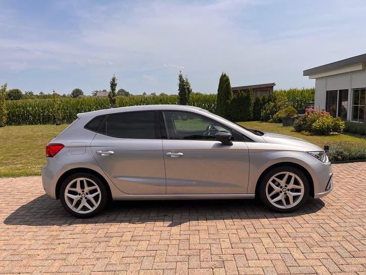 SEAT IBIZA 1.0 TSI FR BUSINESS INTENSE incl winterbanden, Voorwielaandrijving, 40 €/maand, 95 pk, Ibiza