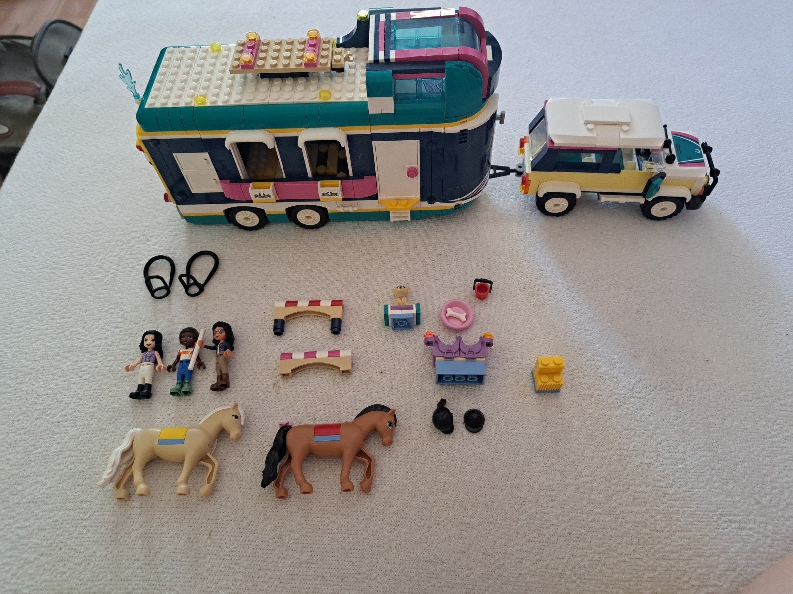 Lego friends trailer met auto. 41722, Ophalen, Zo goed als nieuw