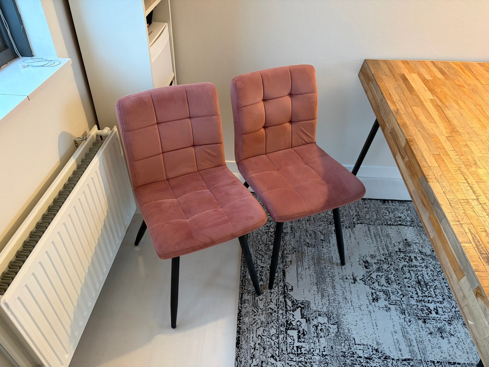 Roze velvet eetkamerstoelen Leen Bakker, Ophalen