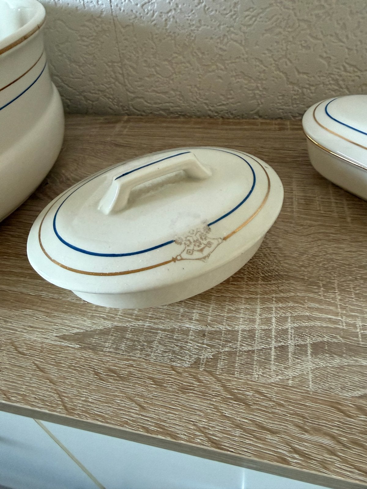 Lampetstel, set met gouden en blauwe accenten, Antiek en Kunst, Antiek | Keramiek en Aardewerk, Ophalen