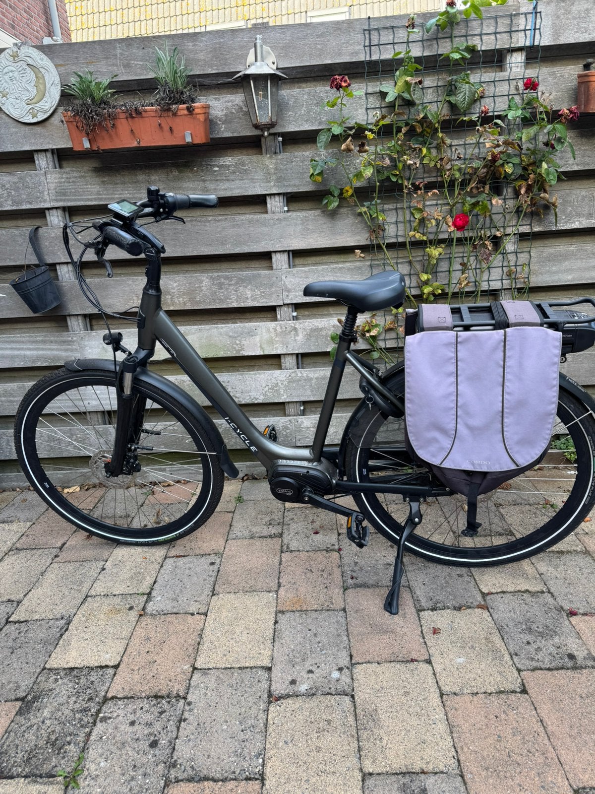 Elektriche Icyle damesfiets, Zo goed als nieuw, 47 tot 51 cm, 30 tot 50 km per accu, Ophalen