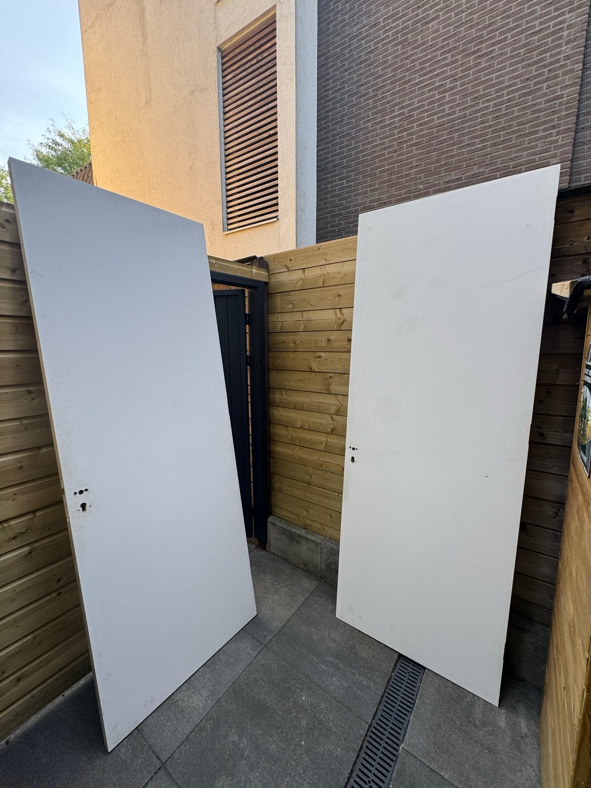 Gratis af te halen. Stompe boarddeuren met slotkast, Ophalen, Gebruikt, 80 tot 100 cm, Binnendeur