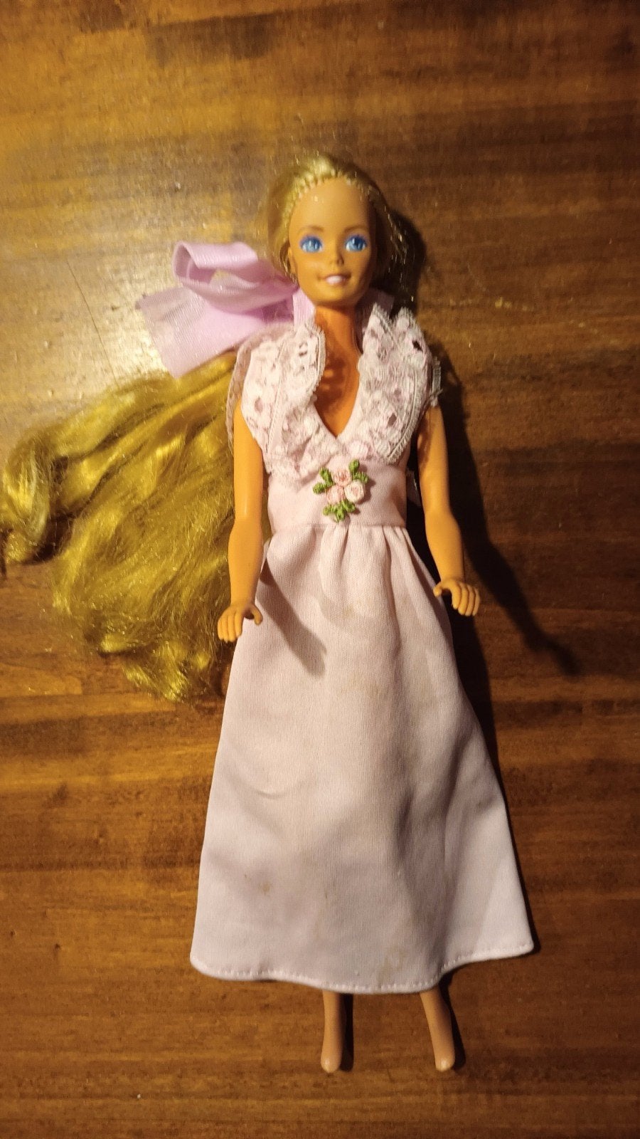 Vintage Barbie pop met roze jurk en blond haar, Ophalen of Verzenden, Zo goed als nieuw, Pop