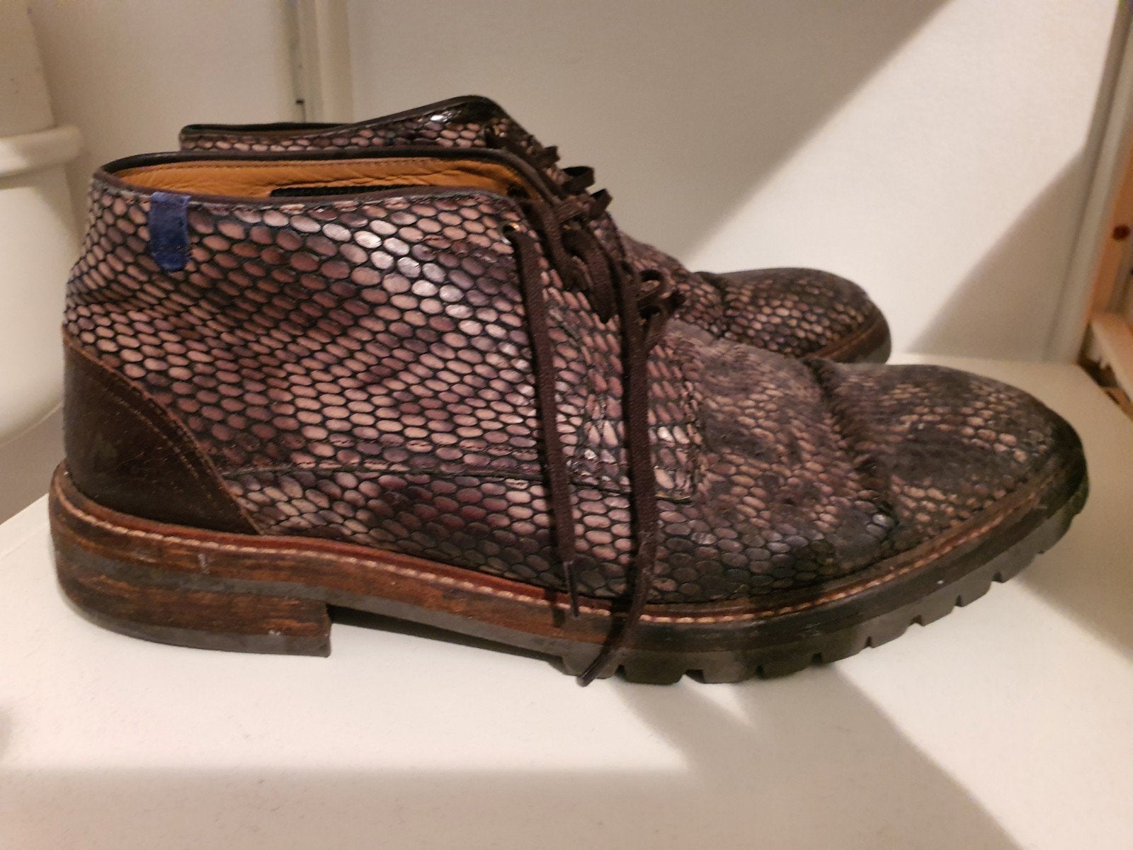 FLORIS VAN BOMMEL MT 42, Ophalen of Verzenden, Zo goed als nieuw, Blauw