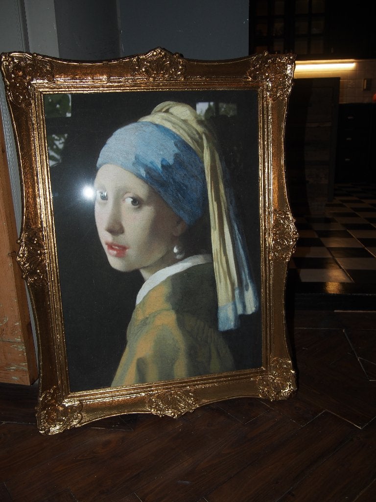 Meisje met de parel in goudkleurige houten lijst, Antiek en Kunst, Kunst | Schilderijen | Klassiek, Ophalen, Klassiek, Ingelijst