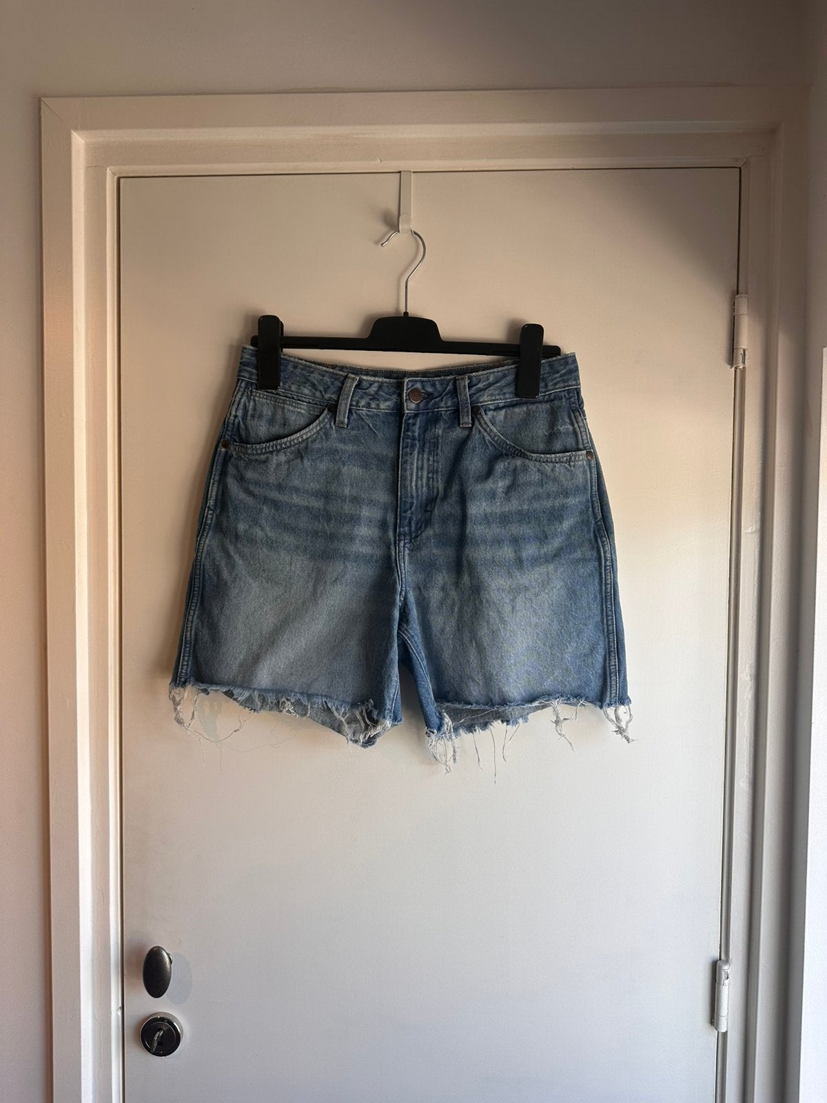 Wrangler cowboy denim short 5 Inch - maat 29 (ZGAN), Maat 38/40 (M), Kort, Blauw, Ophalen of Verzenden