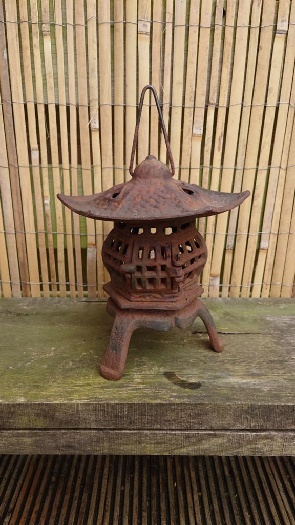 Japanese gietijzeren pagode lantaarn, Antiek en Kunst, Ophalen of Verzenden